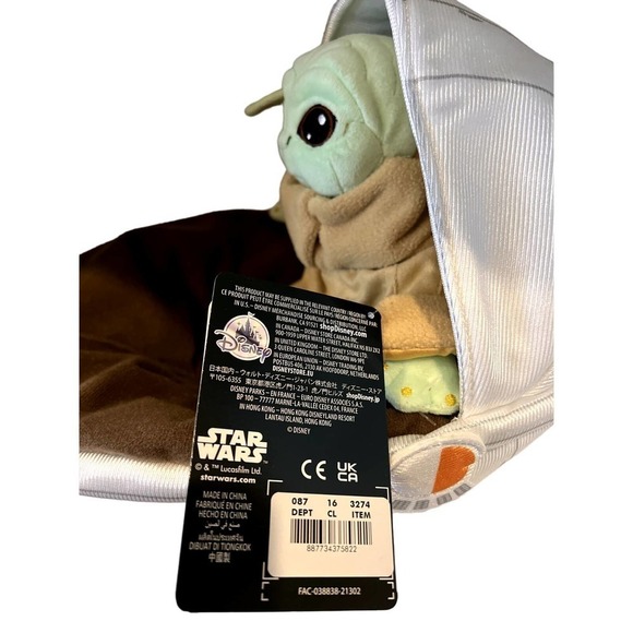 Disney Star Wars: The Mandalorian Grogu/Baby Yoda The Child Plush in Hover Pram - Picture 5 of 5